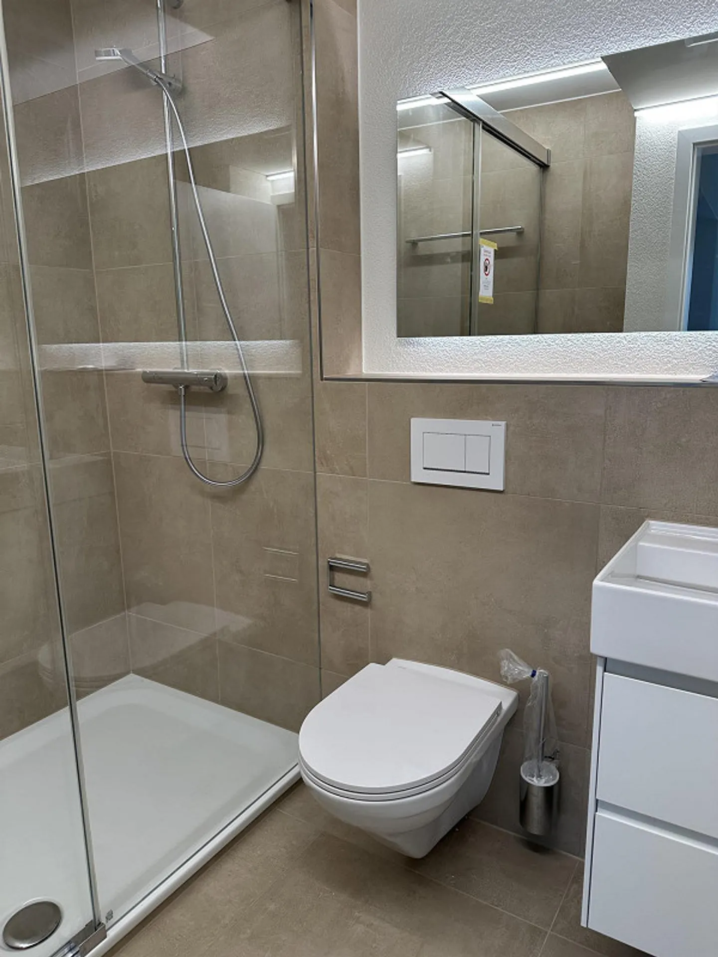 Renovierte Wohnung mit Balkon - Foto 8 von 8
