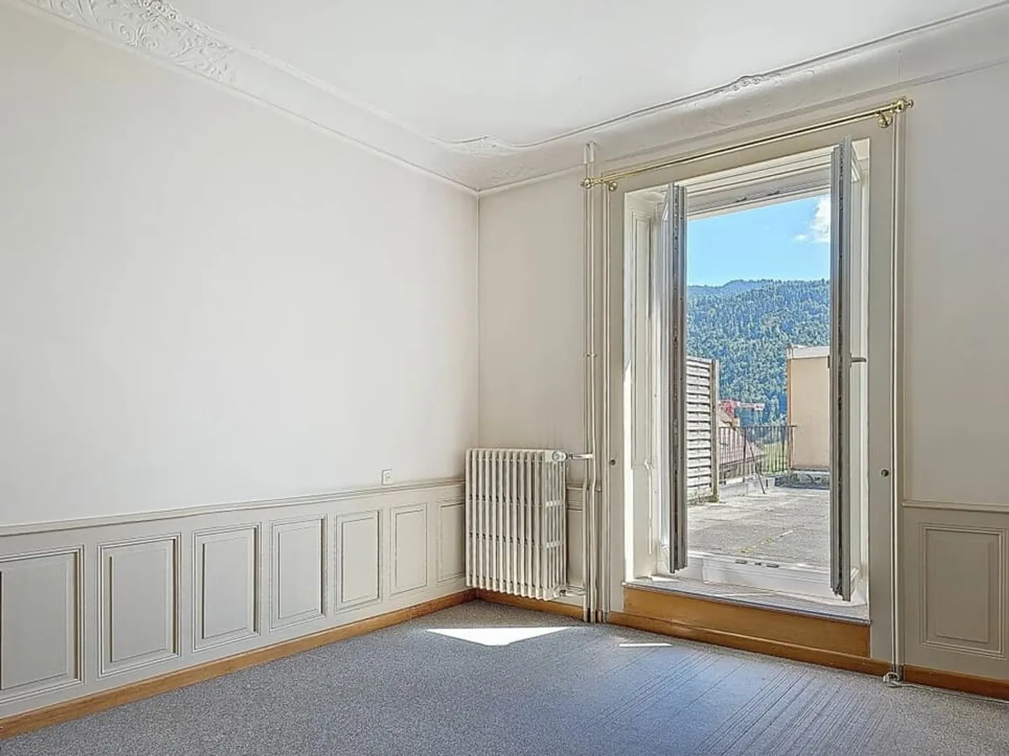 Appartement 4.5 pièces à rénover - Photo 1 sur 13