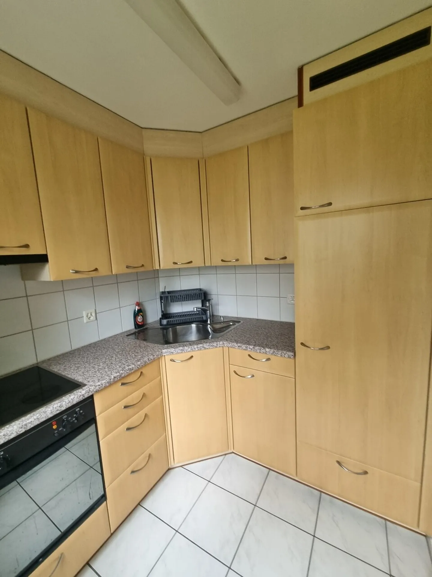 Gemütliche Wohnung mit Balkon - Foto 2 von 6