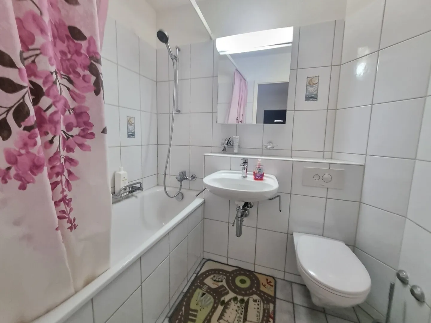 Gemütliche Wohnung mit Balkon - Foto 3 von 6