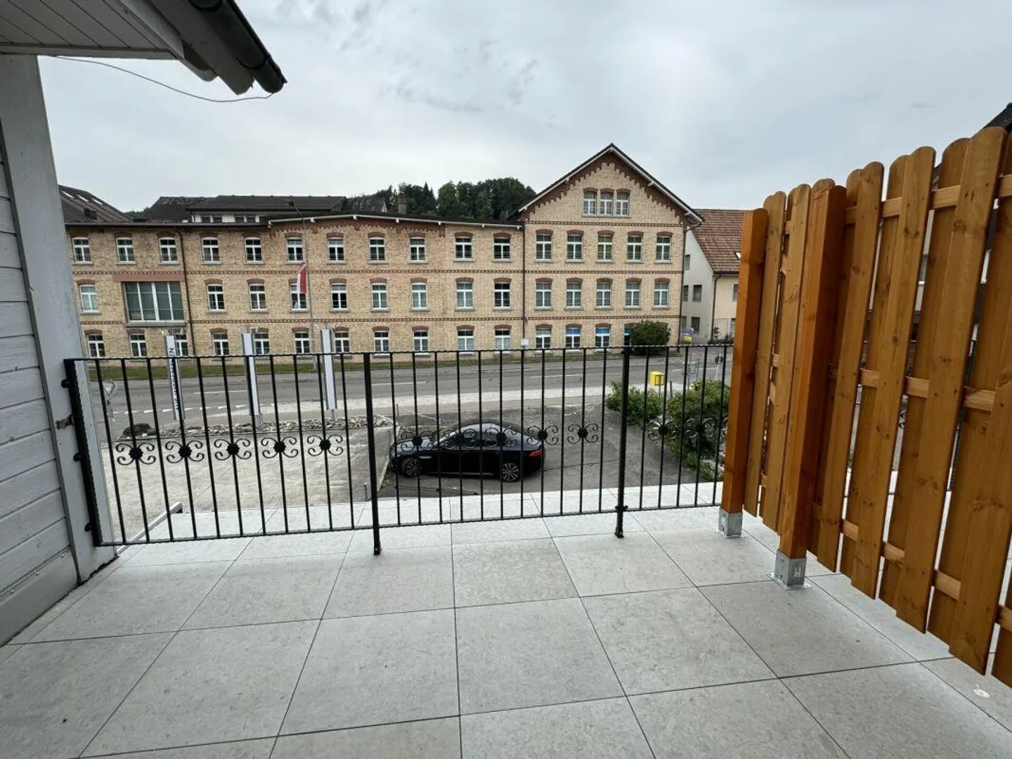 Appartamento mansardato originale di 4 1/2 stanze - Foto 2 di 6