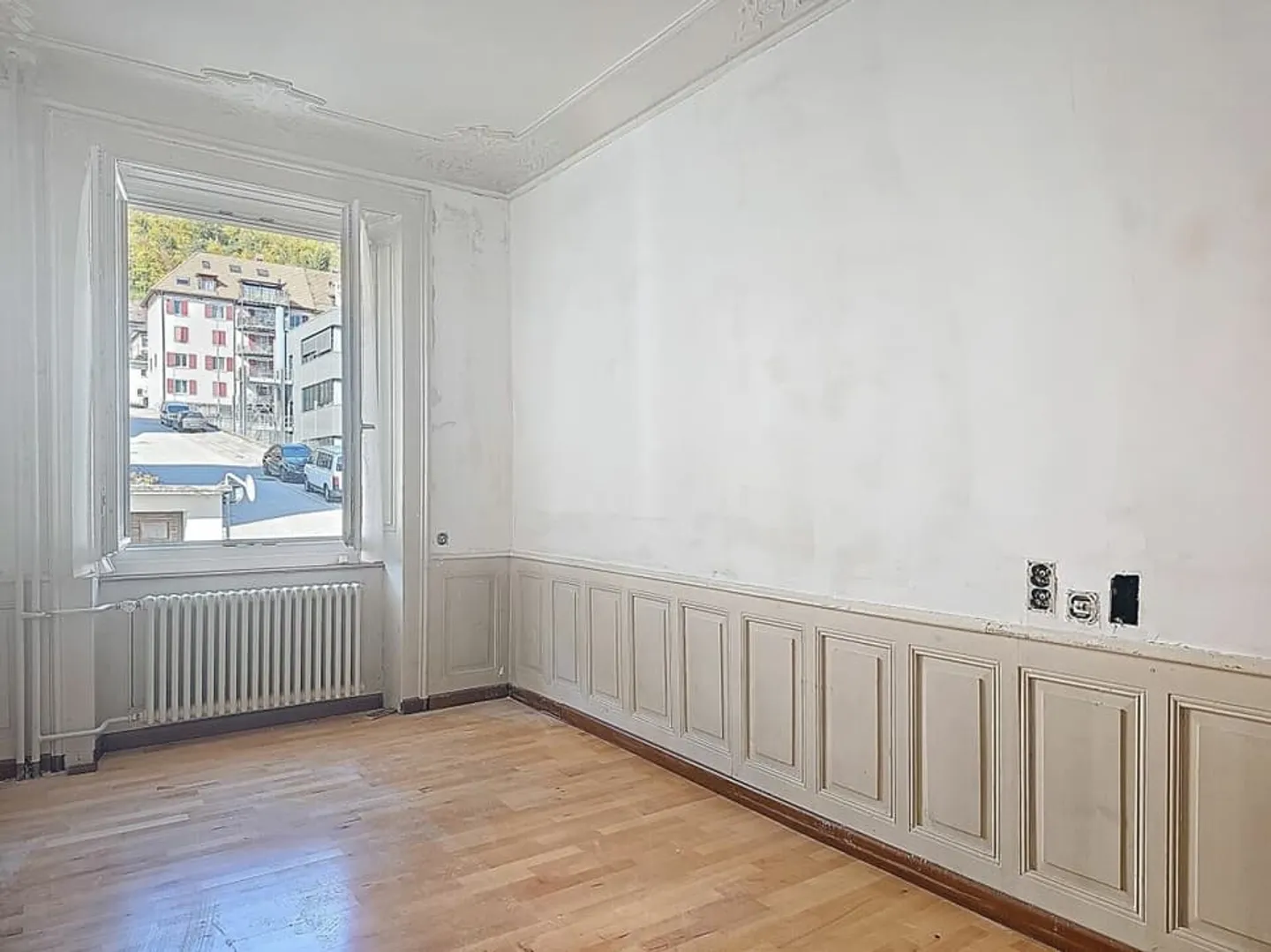 Appartement 4.5 pièces à rénover - Photo 3 sur 13