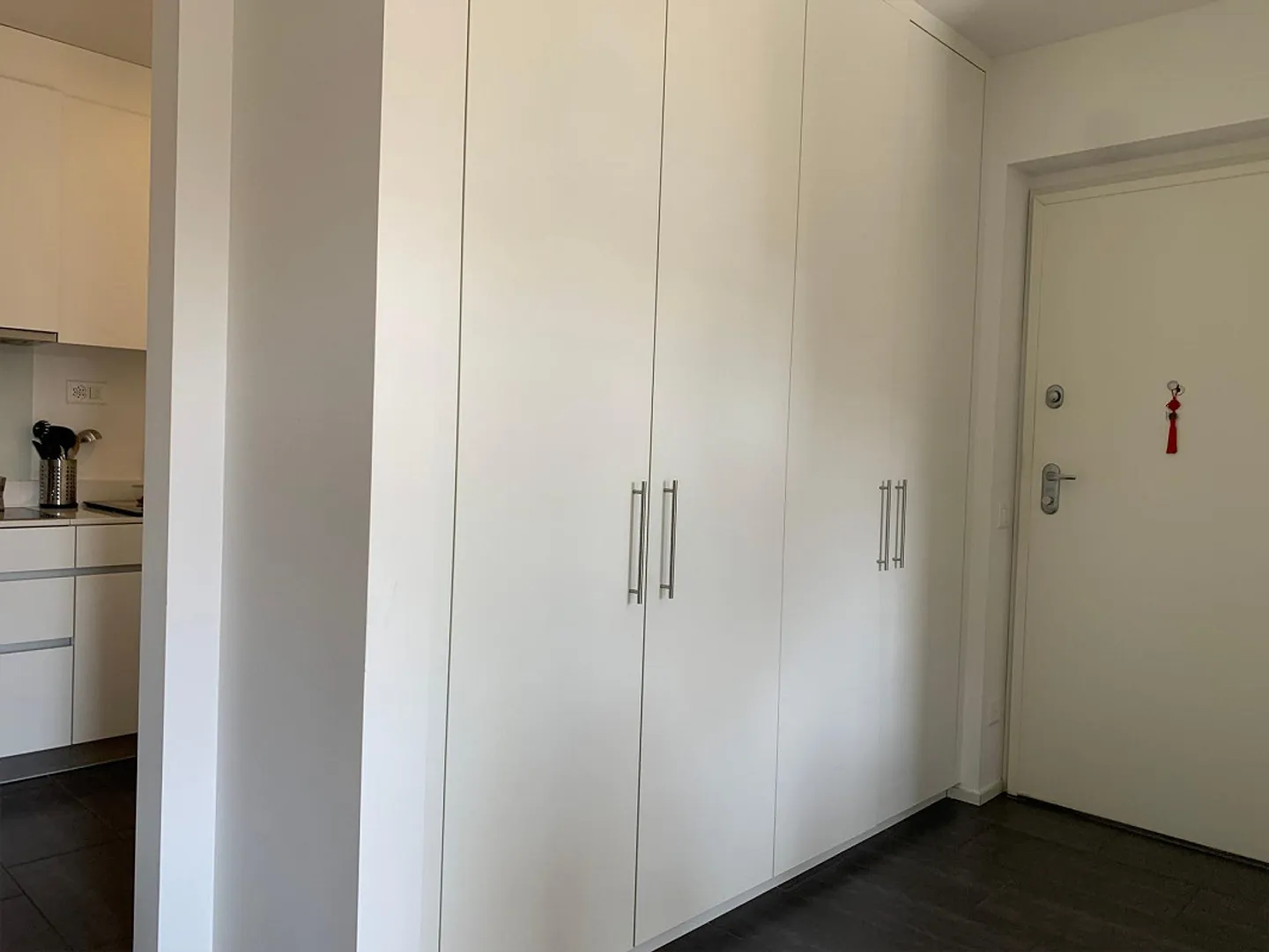 Modernes Apartment mit Balkon - Foto 5 von 9