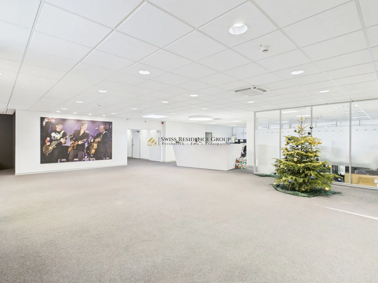 Riedmatt Center - Representative Office Spaces with Optimal Infrastructure - Photo 2 of 24