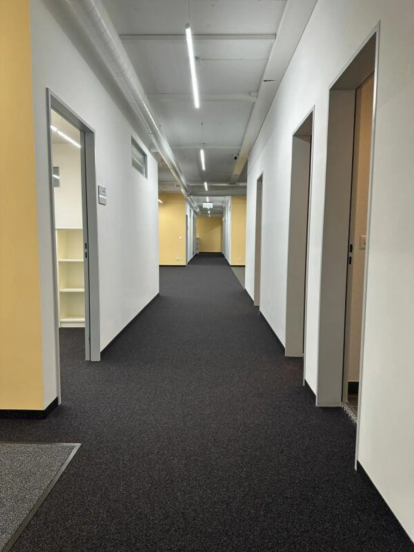 Gewerberäume in Altstetten - Foto 4 von 15