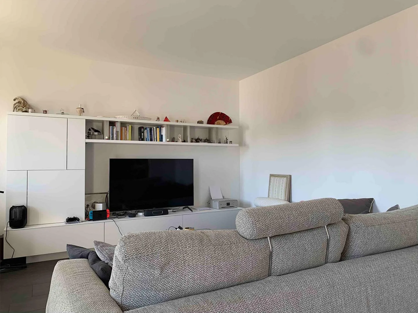 Modernes Apartment mit Balkon - Foto 8 von 9