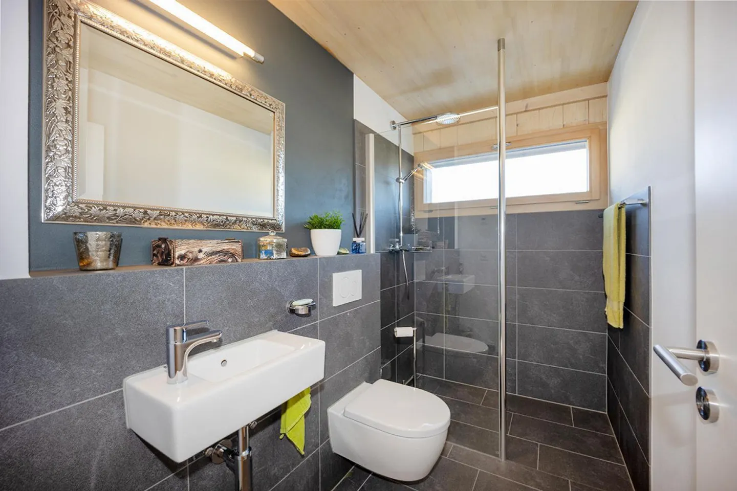 Exklusives Holzhaus in Kirchleerau - Foto 6 von 16