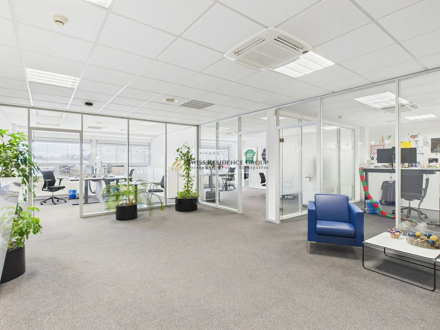 Riedmatt Center - Representative Office Spaces with Optimal Infrastructure - Photo 11 of 24