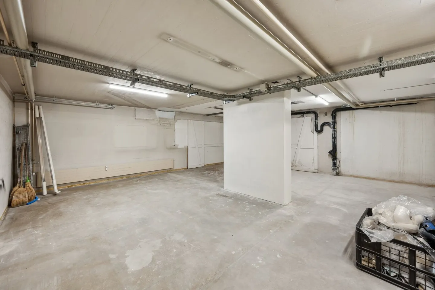 Cellar/Storage Room for Rent - Photo 2 of 6