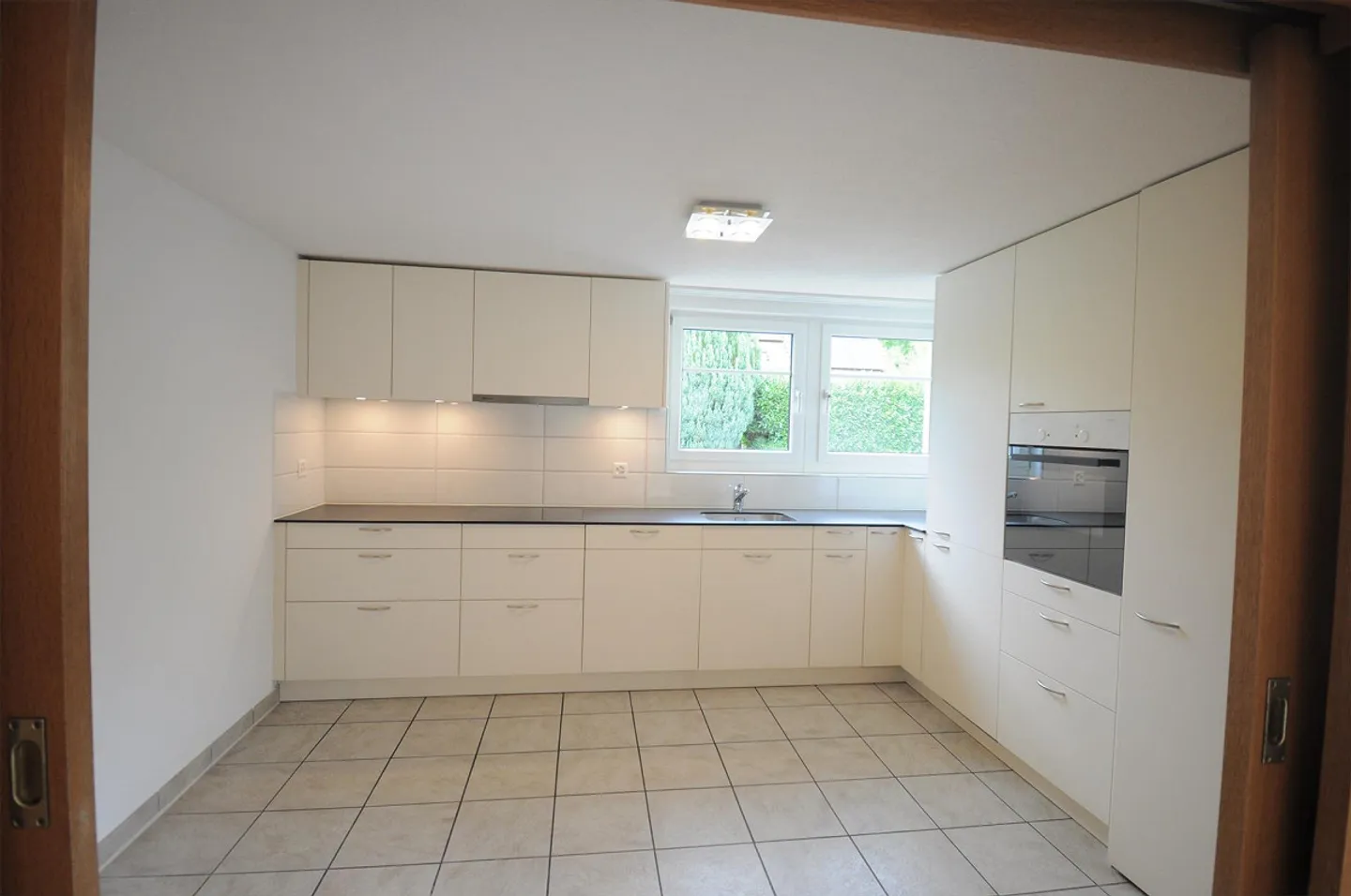 7 1/2-Room End Row House for Sale - Photo 6 of 18