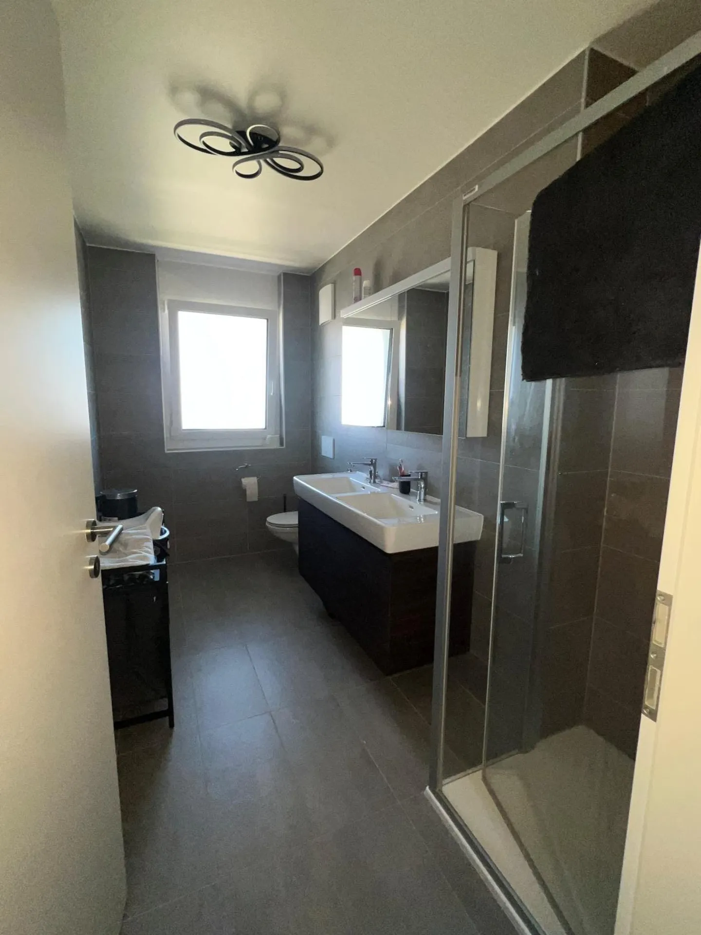 Appartement moderne 4,5 pièces - Photo 7 sur 10