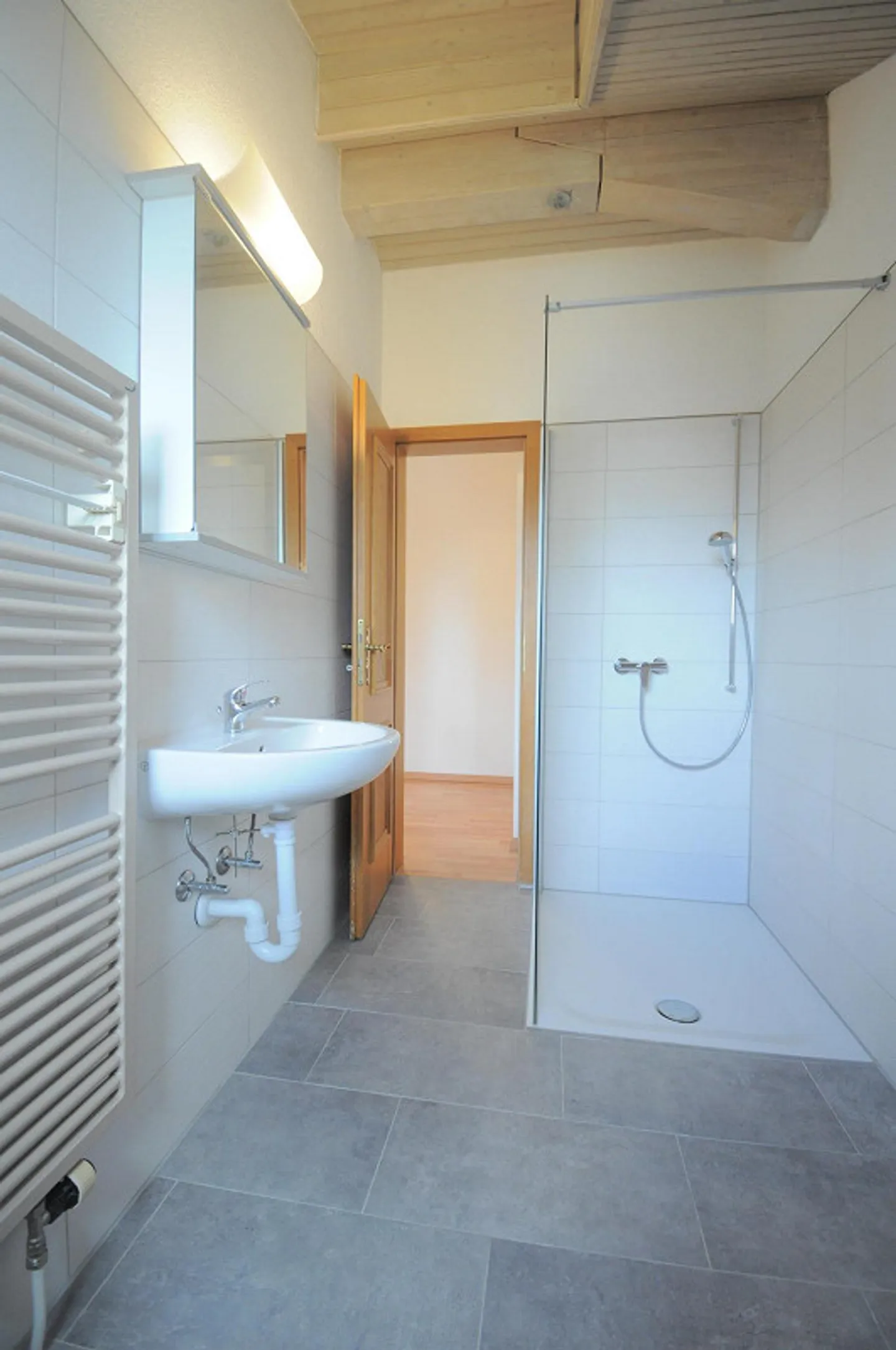 7 1/2-Room End Row House for Sale - Photo 14 of 18