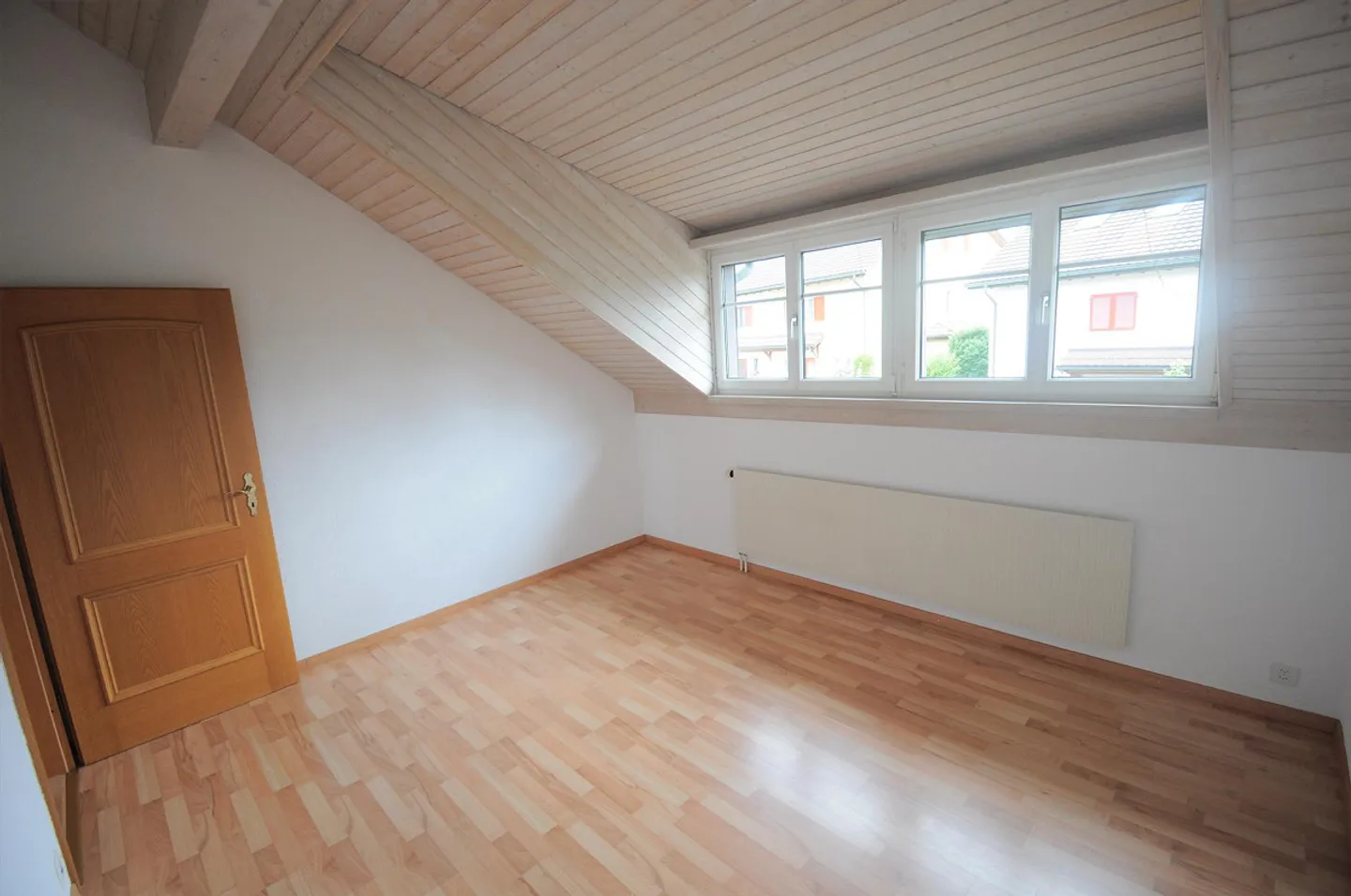 7 1/2-Room End Row House for Sale - Photo 15 of 18