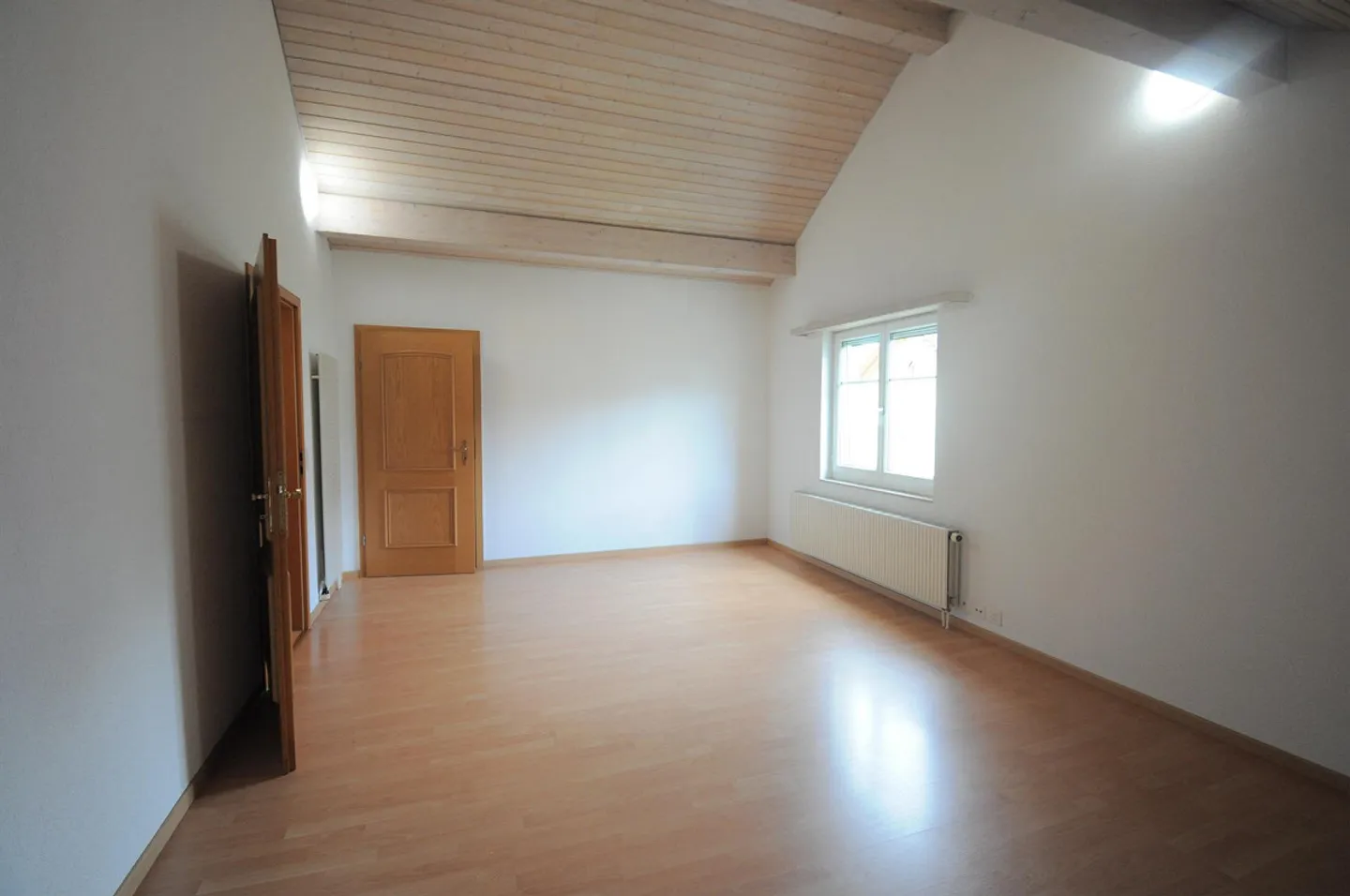 7 1/2-Room End Row House for Sale - Photo 18 of 18
