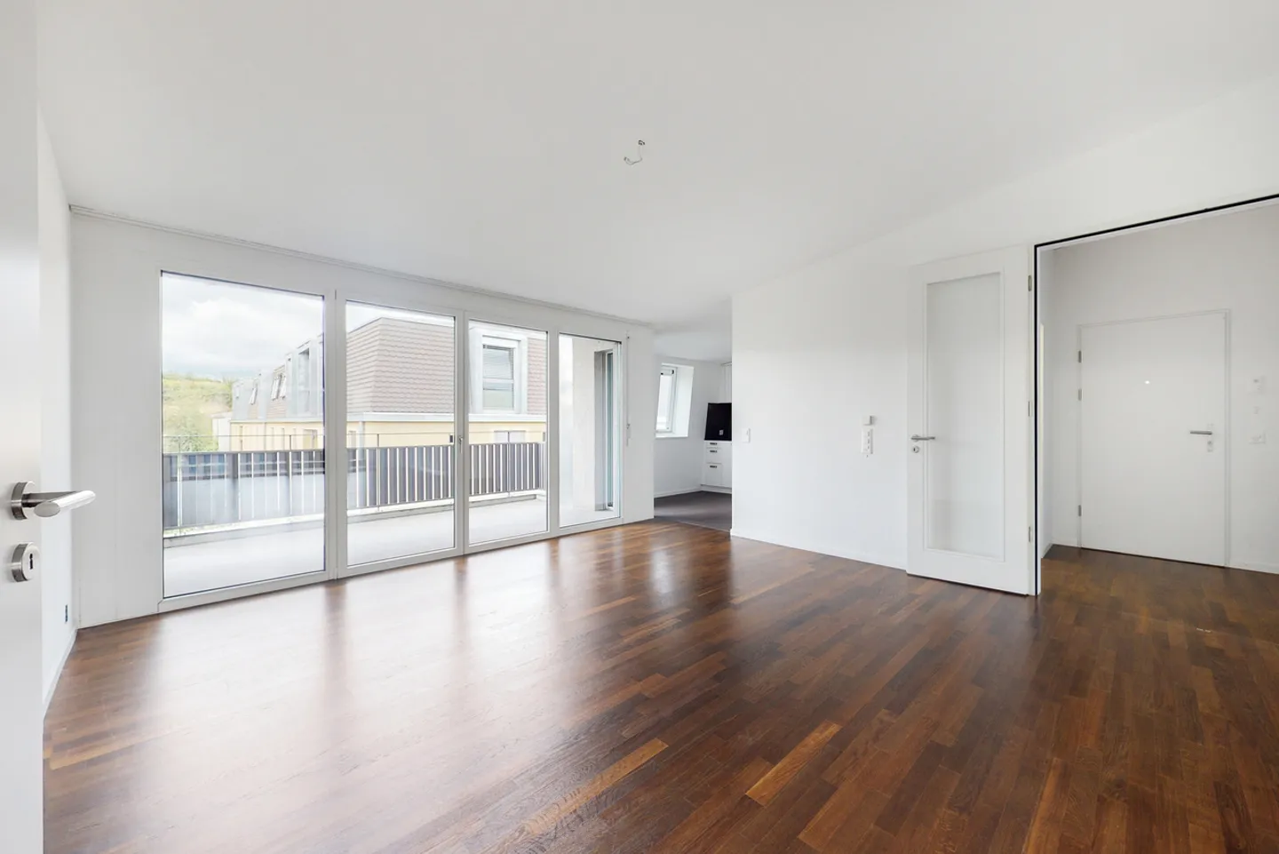 4.5 Room Apartment - Photo 3 of 7