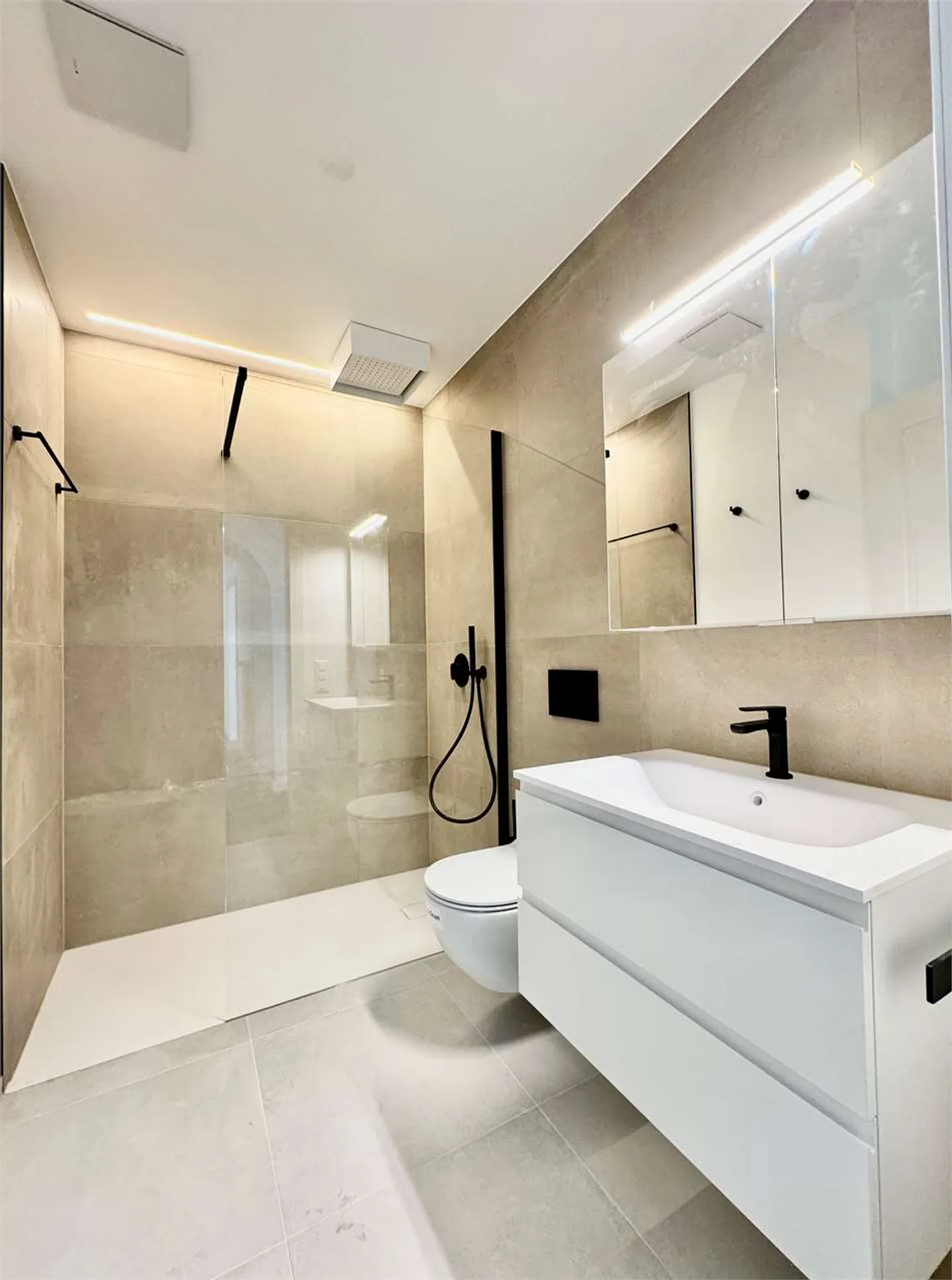 Nouvel appartement de 5,5 pièces à Gambarogno - Photo 8 sur 13