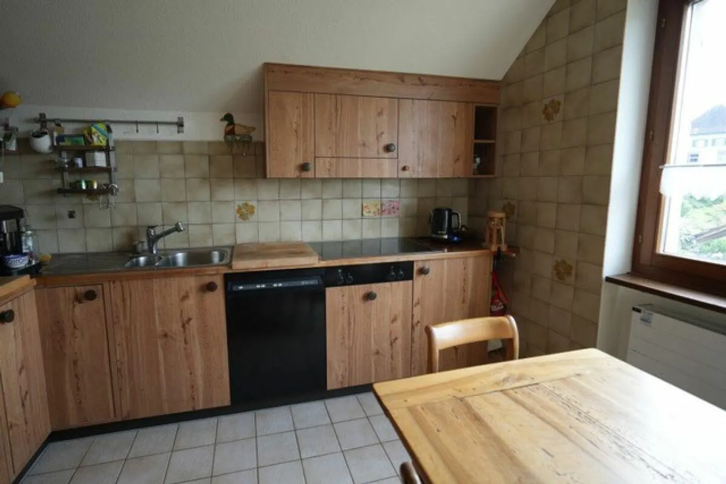 Charmante 3.5 Zimmer Wohnung - Foto 2 von 9