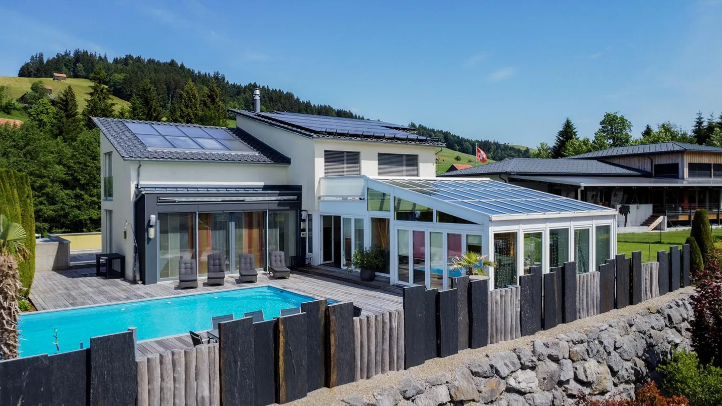 Casa con vista – Ampia casa unifamiliare a Schönengrund - Foto 1 di 23