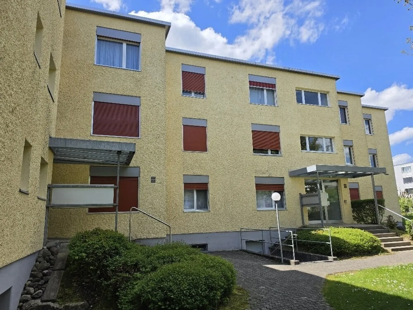 Helle 3.5-Zimmerwohnung zu vermieten - Foto 1 von 10