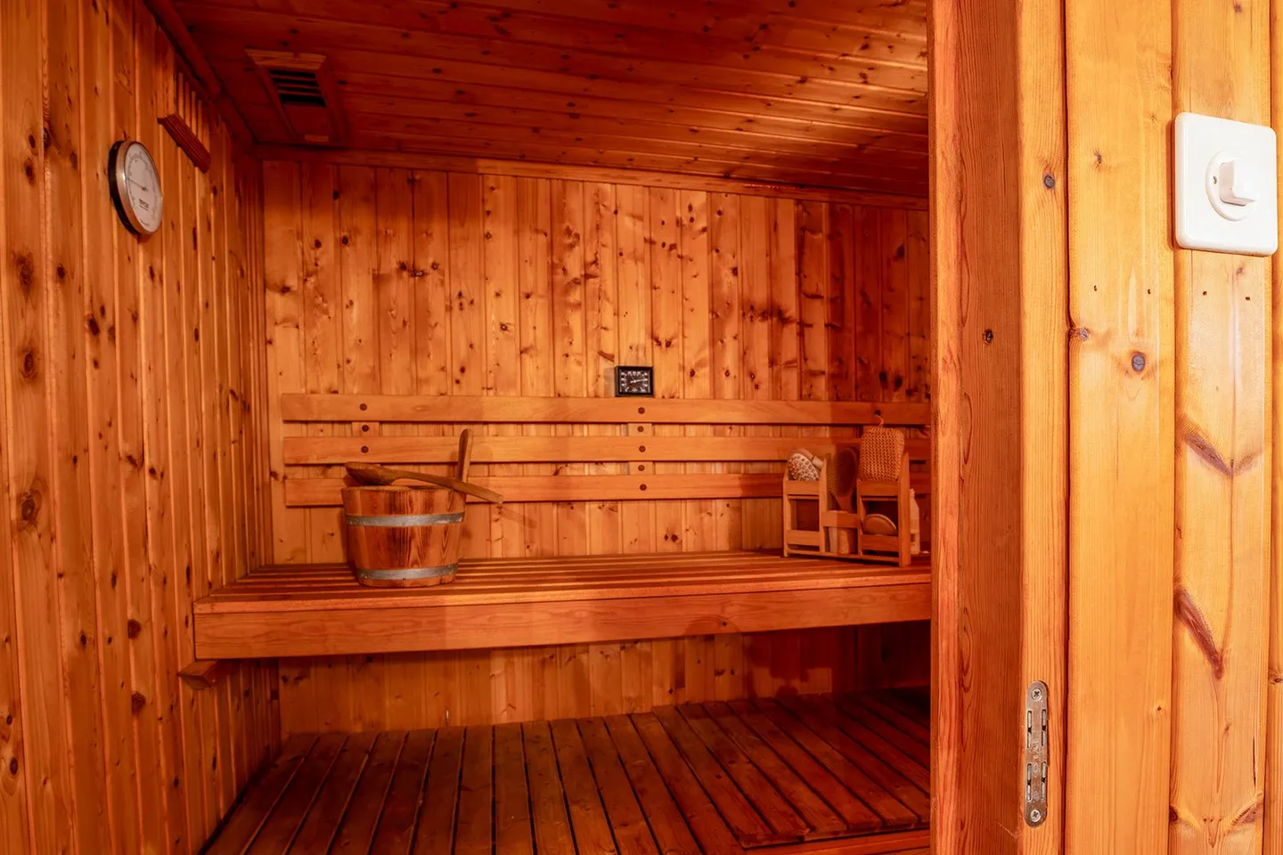 Einzelvilla mit Garten und Entspannungsbereich - Foto 14 von 21