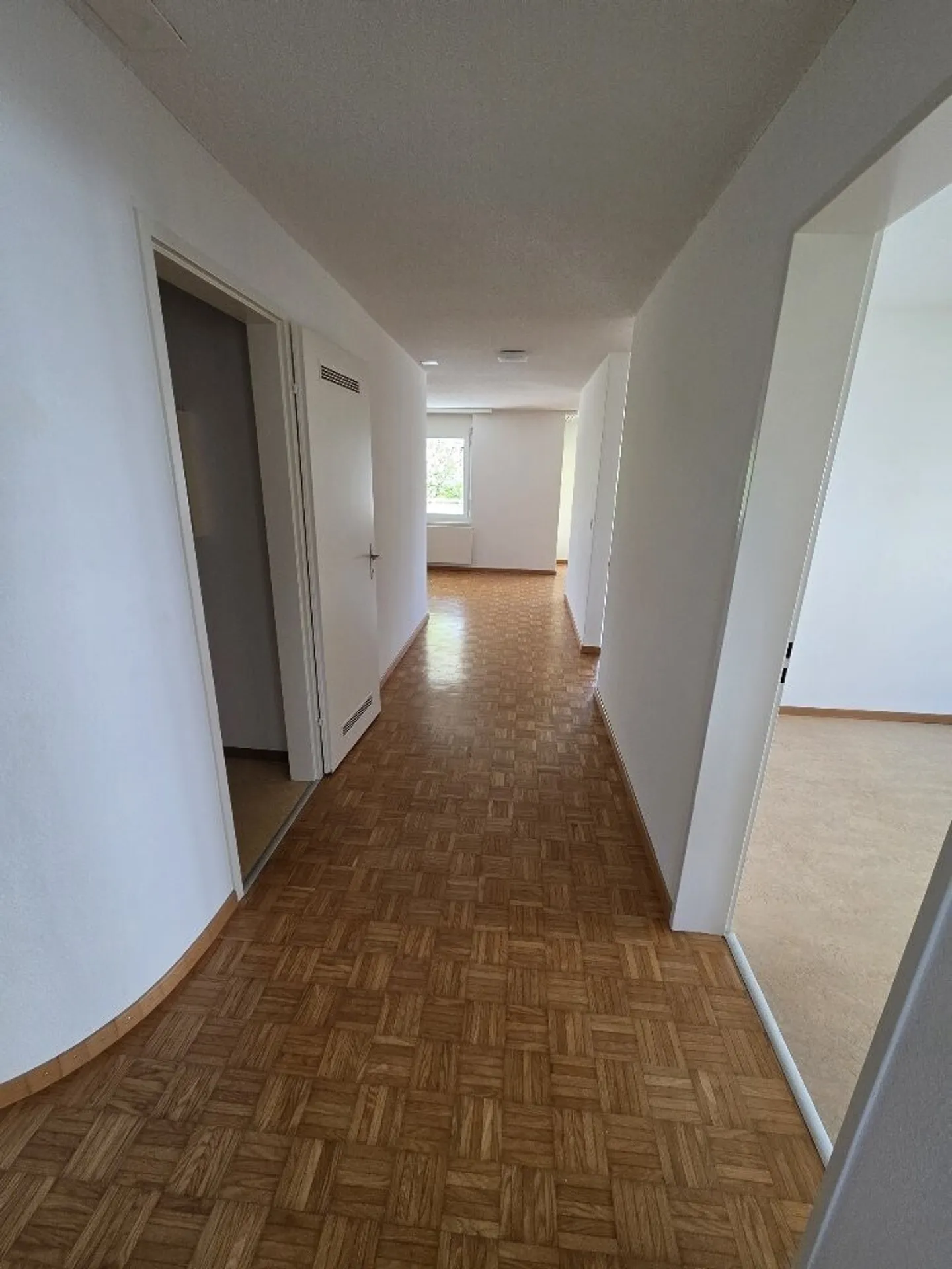 Helle 3.5-Zimmerwohnung zu vermieten - Foto 9 von 10