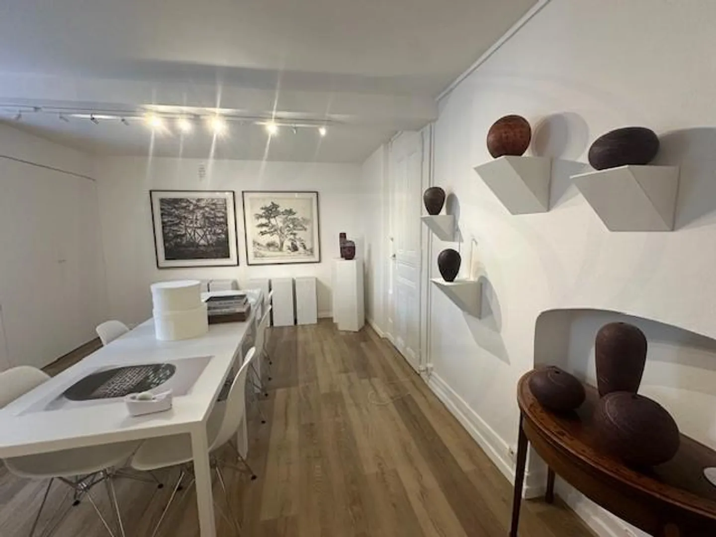 SELTEN - GEWERBERAUM ZWEI SCHRITE VOM SQUARE LE-FORT - Foto 2 von 3