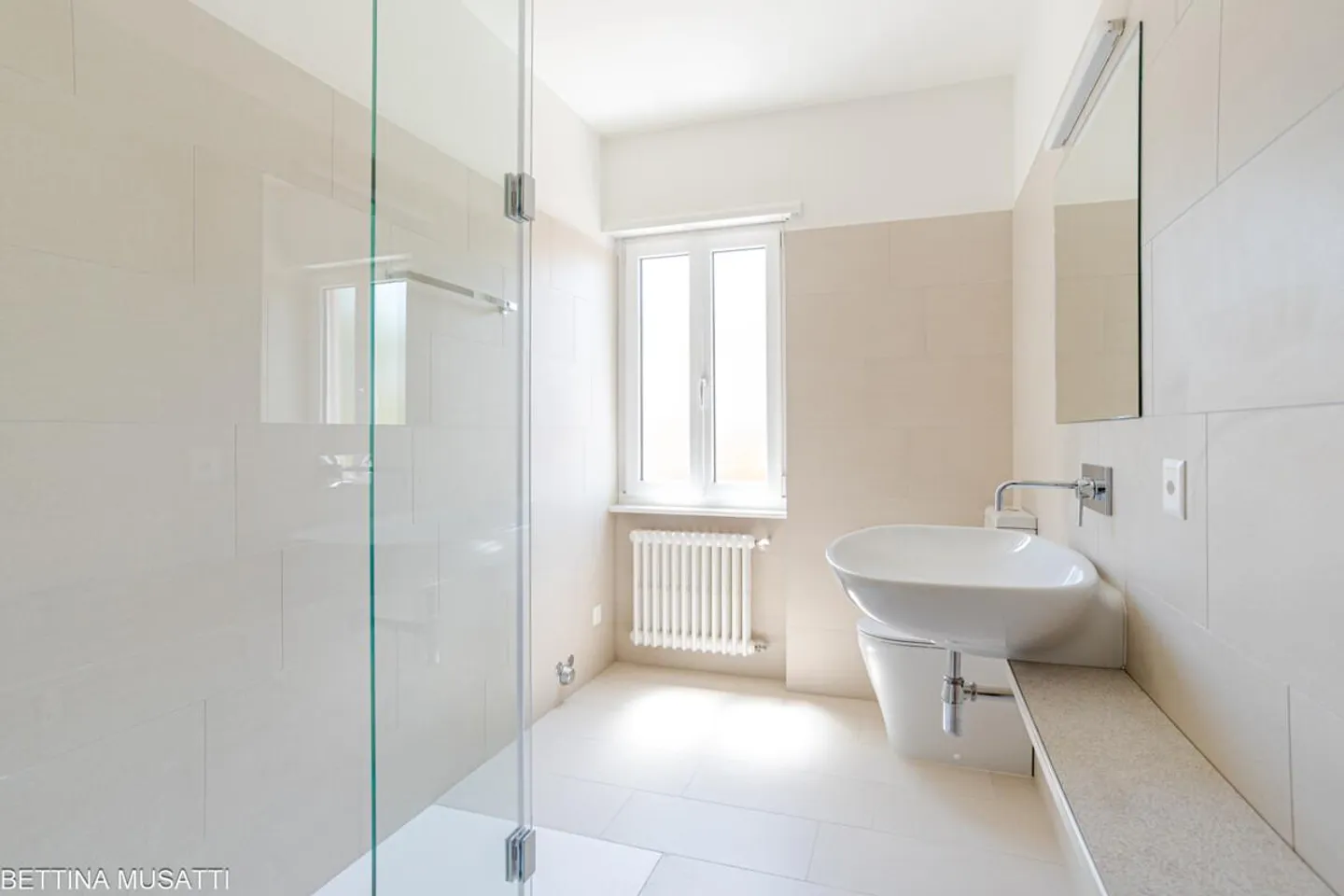 BALERNA – CHARMEUX 2.5 PIÈCES RÉNOVÉ - Photo 6 sur 12