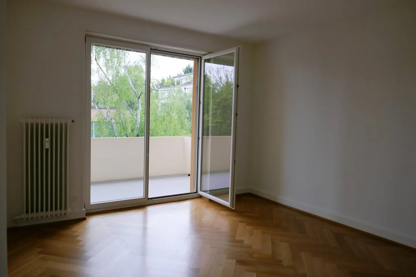 Ottimo appartamento di 3 stanze nel popolare quartiere Neubad - Foto 2 di 8