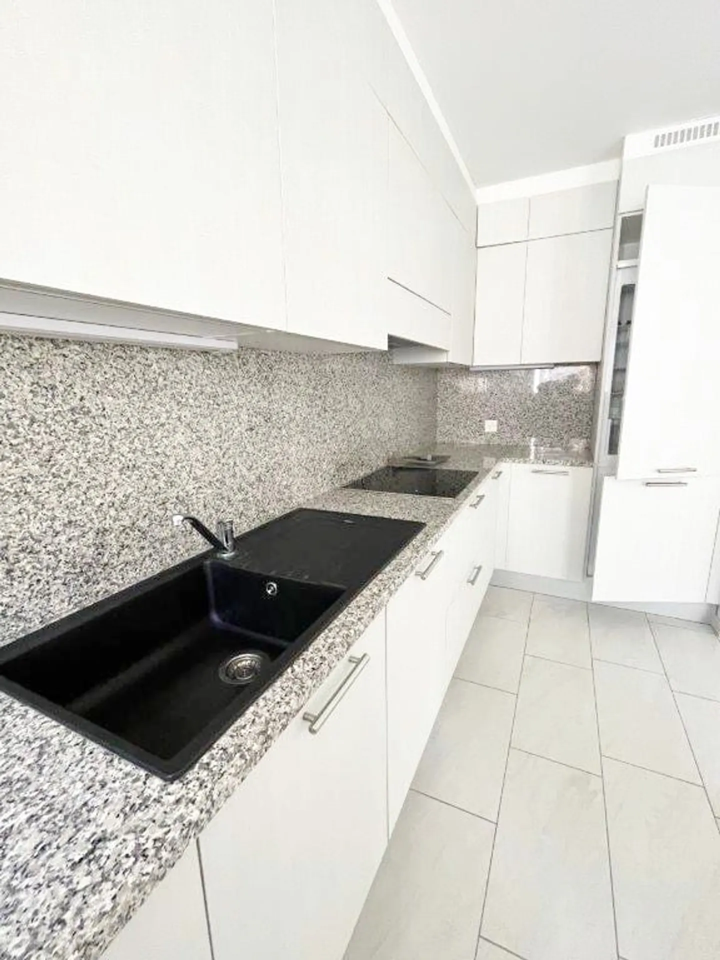Bâtiment avec 5 appartements - Photo 7 sur 8