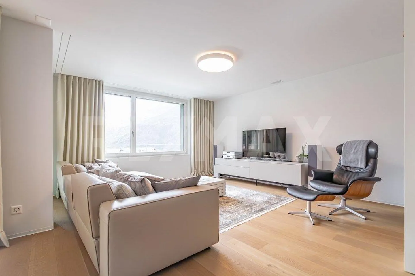 Geräumige Wohnung in Brig - Foto 3 von 13