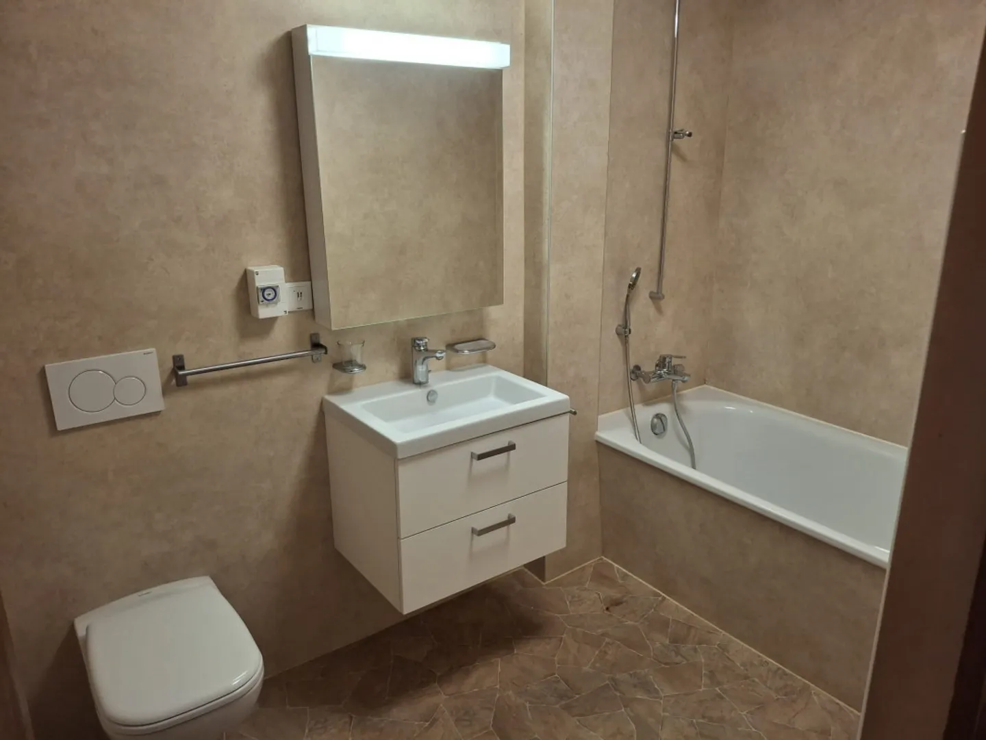 Incantevoli 4.5 stanze atipiche di 95 m² su 2 piani - Spirito di casa individuale - Foto 9 di 12