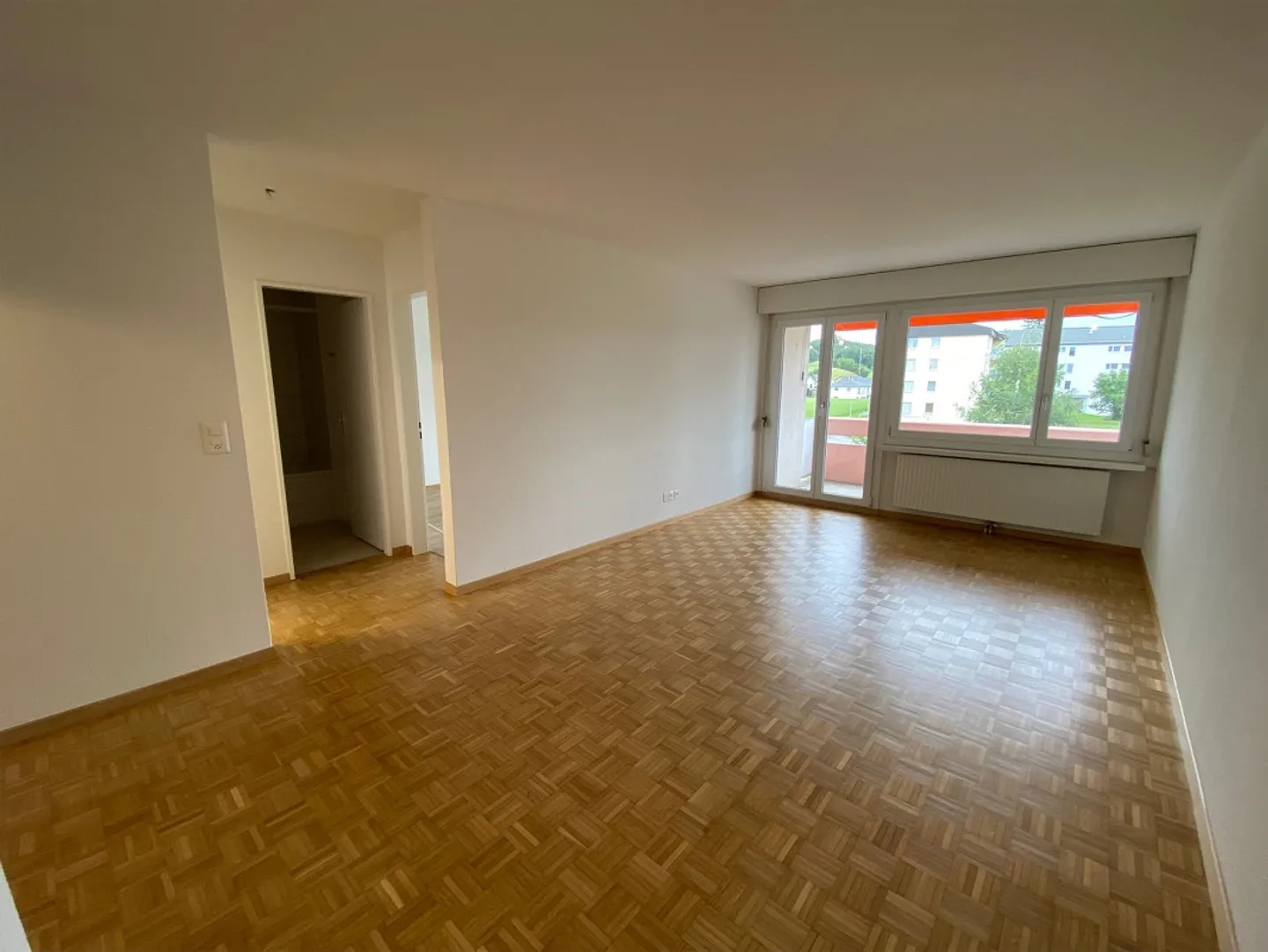 2.5-Room Apartment 3rd Floor Center - Photo 1 of 9