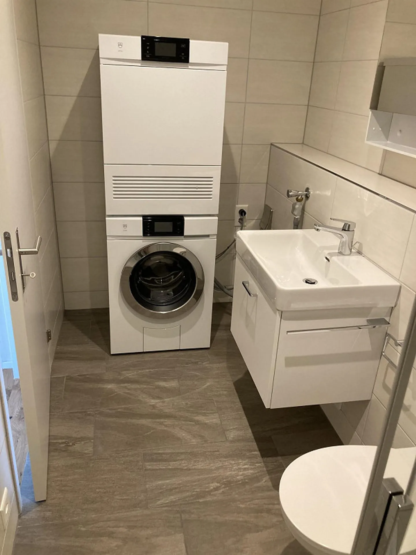 Condominio moderno di 4,5 stanze in una posizione attraente - Foto 5 di 5