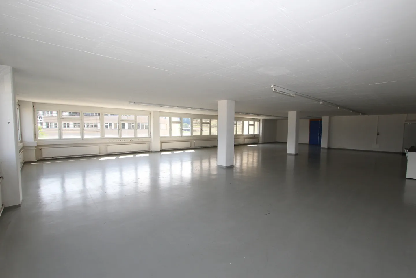 Vielseitige Gewerbefläche - Foto 4 von 6