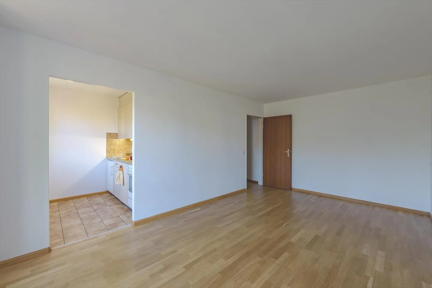 Living in the city-close Birsfelden - Photo 2 of 7