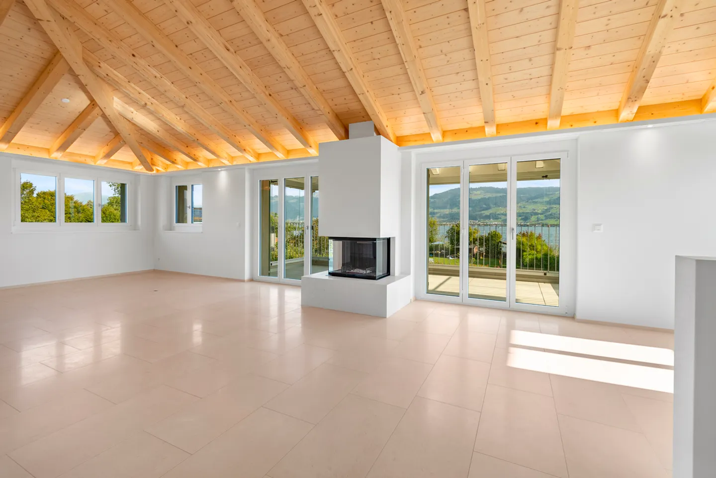 Villa di campagna esclusiva con accesso privato al lago a Busskirch - Foto 5 di 11