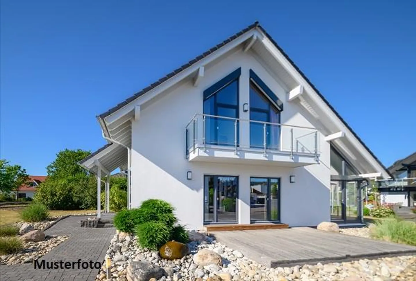 *6,5-Zimmer-Einfamilienhaus mit Garage* - Foto 1 von 13