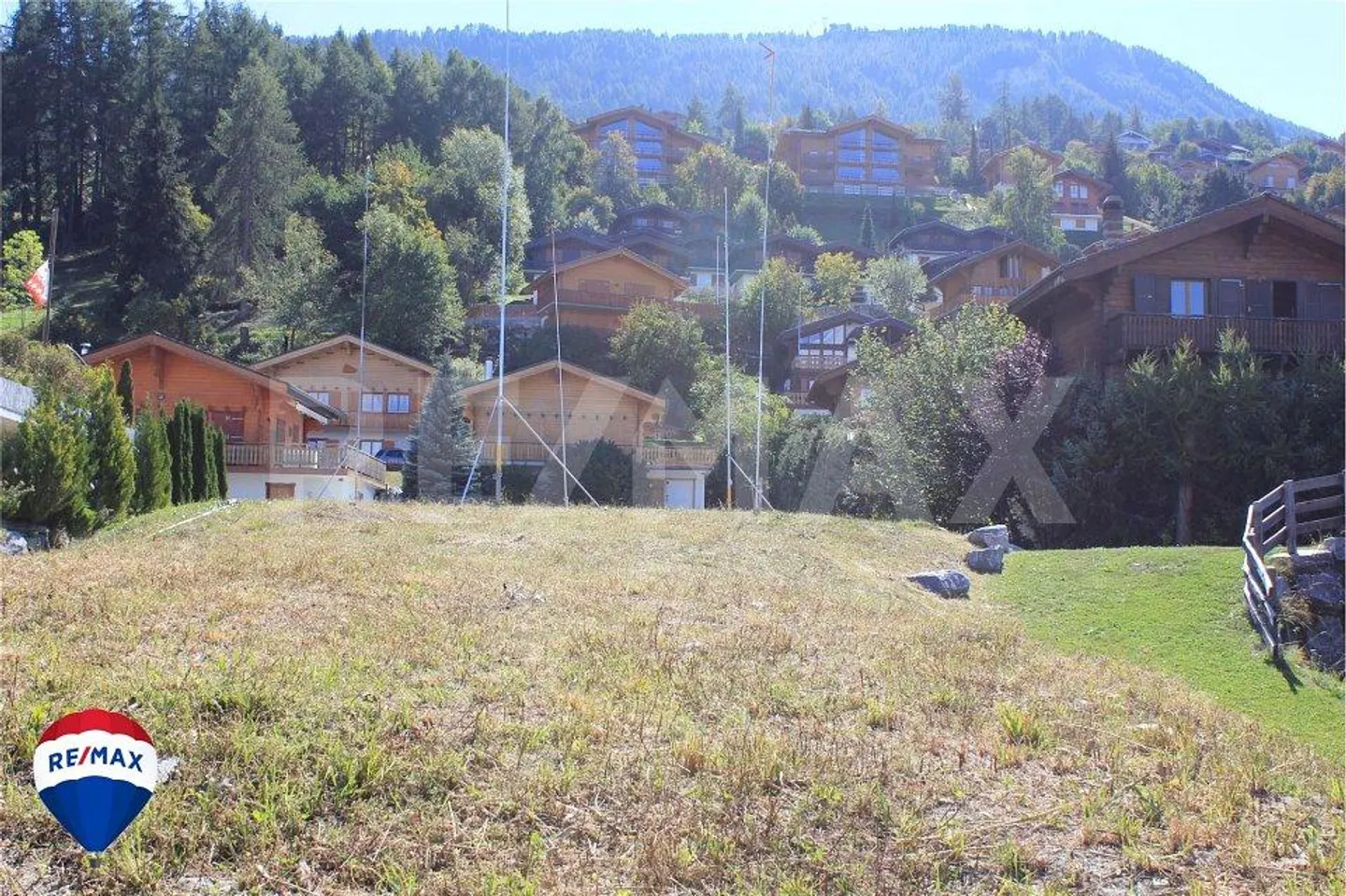 Terreno edificabile con progetto, libero da mandato. - Foto 2 di 4