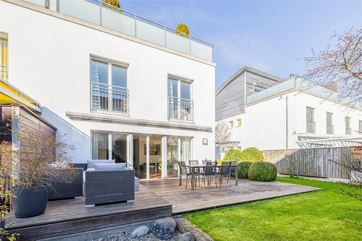 Elegante Casa Semi-Indipendente - Foto 8 di 13