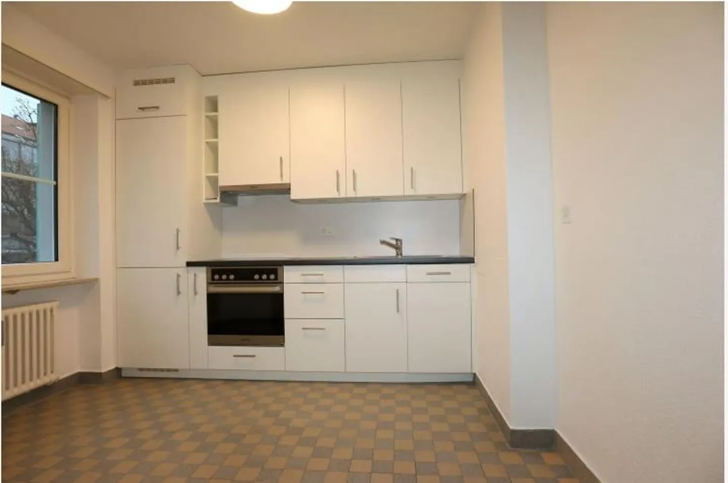 Multi-family house in an attractive residential area in the Iselin district - Photo 5 of 5