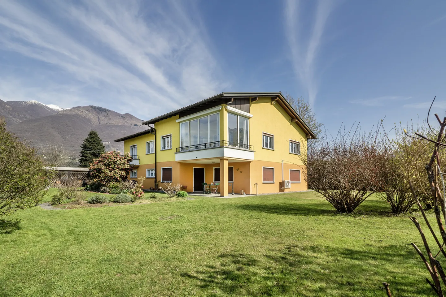 Living in Nature without Giving Up Comfort - Photo 1 of 9