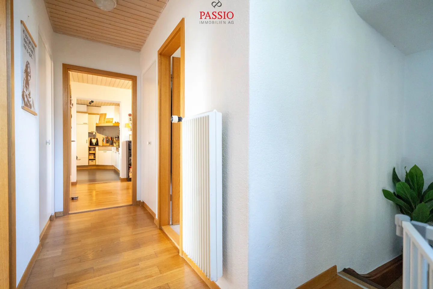 5.5-Zimmer-Doppelhaus mit 2-Zimmern-Studio, Garten &amp; 3 Parkplätzen - Foto 10 von 25