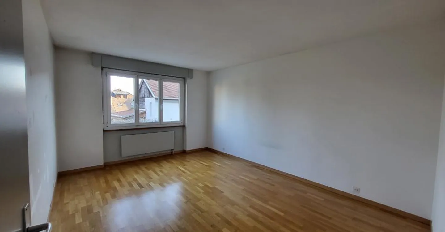 Charmant Appartement au Rez-de-Chaussée - Photo 3 sur 5