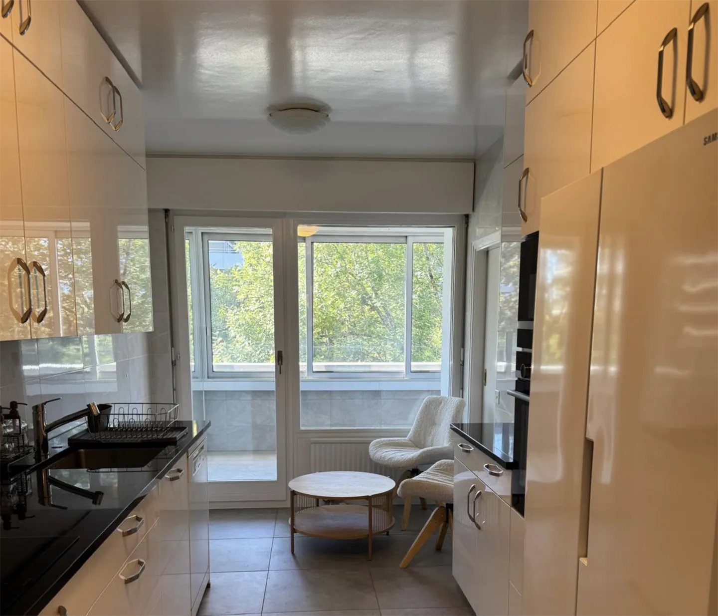 Bellissimo appartamento arredato in una residenza di alto livello con piscine - Foto 1 di 10