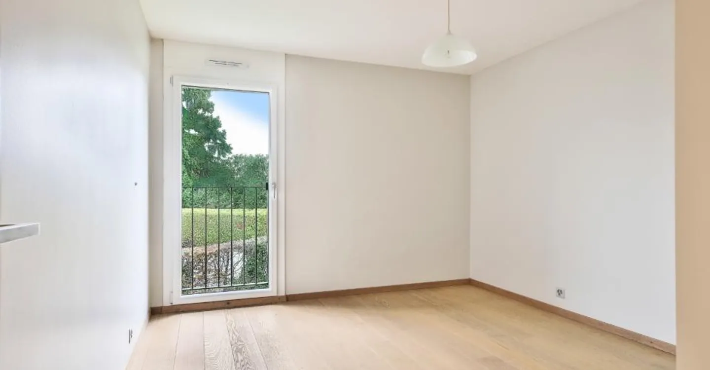 Large 3.5-room apartment - Photo 10 of 12