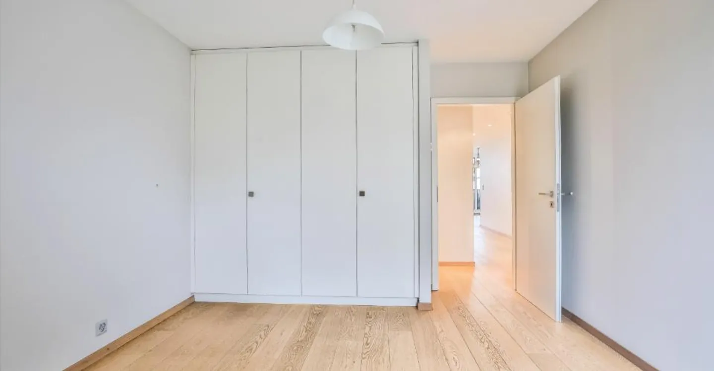 Large 3.5-room apartment - Photo 11 of 12