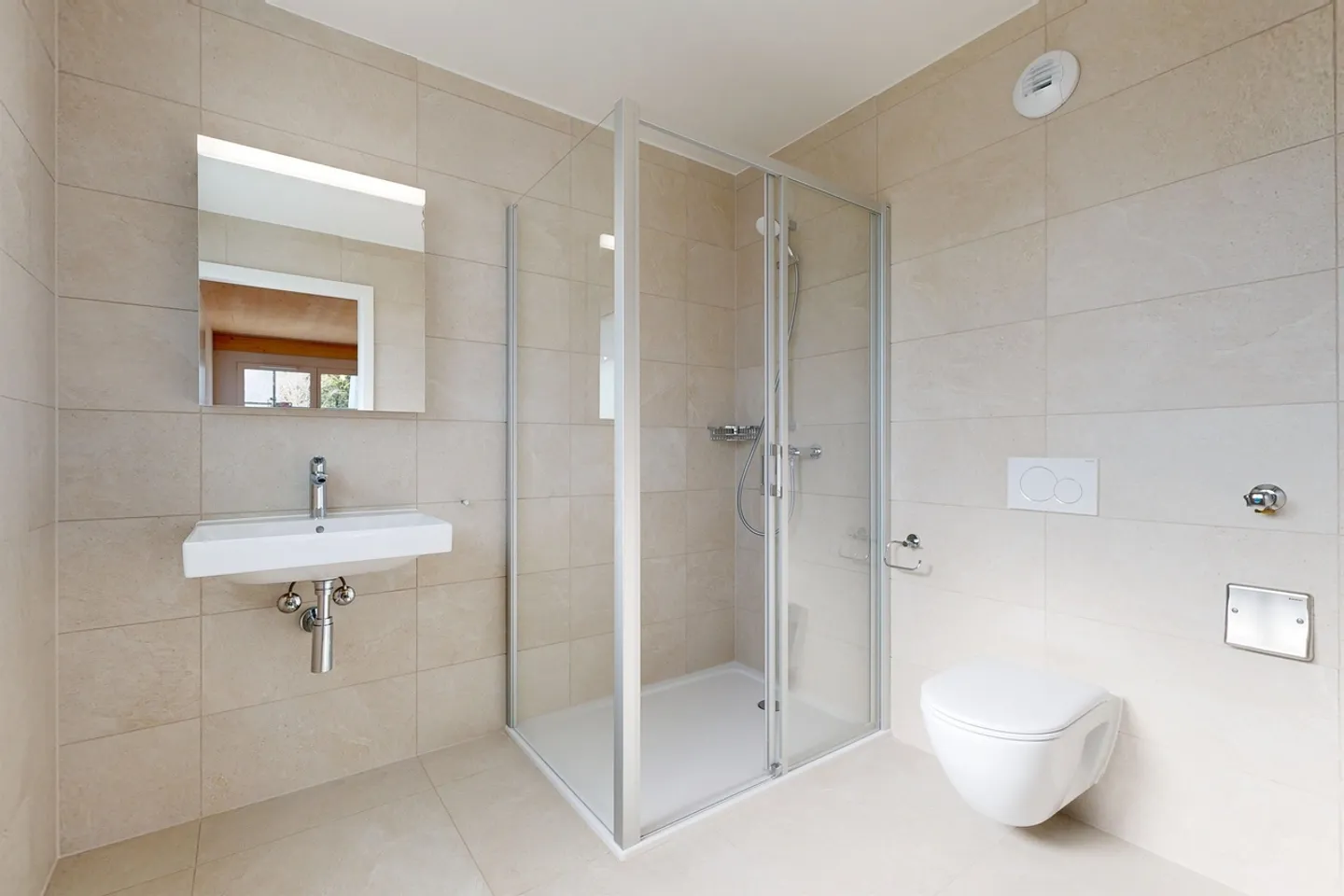 Geräumige Wohnung mit Balkon - Foto 9 von 10