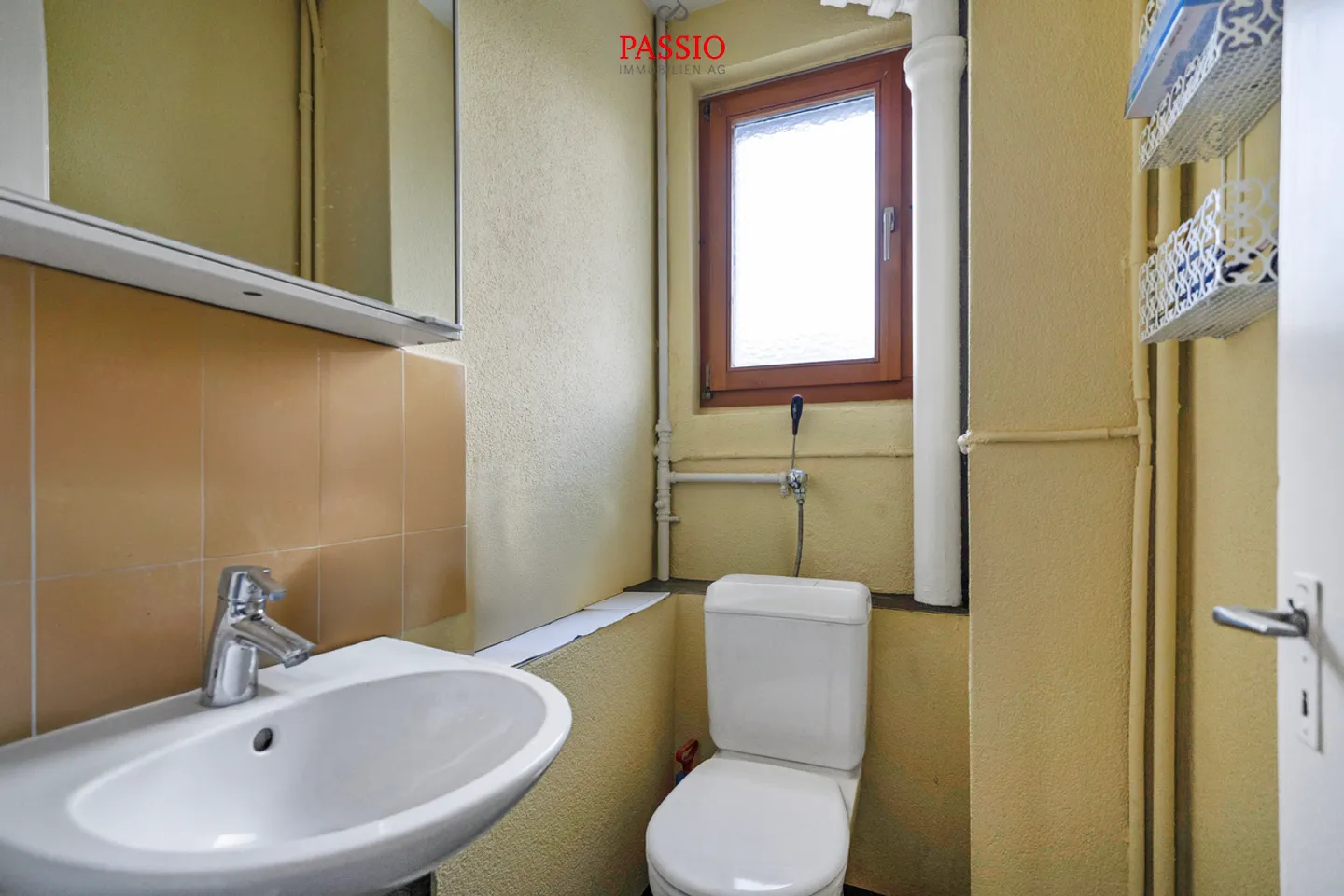 5.5-Zimmer-Doppelhaus mit 2-Zimmern-Studio, Garten &amp; 3 Parkplätzen - Foto 17 von 25