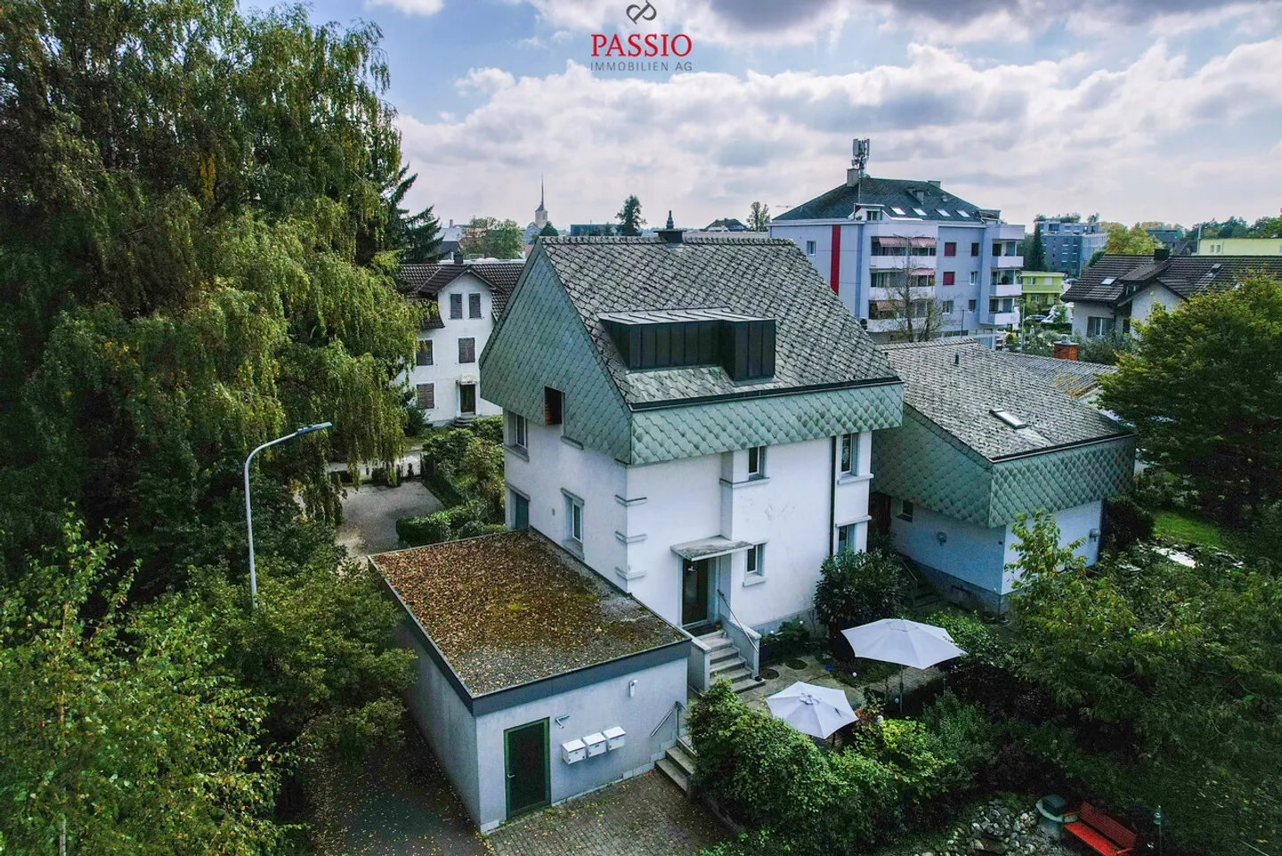 5.5-Zimmer-Doppelhaus mit 2-Zimmern-Studio, Garten &amp; 3 Parkplätzen - Foto 23 von 25