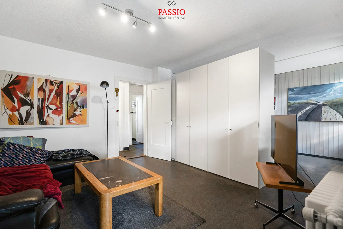 5.5-Zimmer-Doppelhaus mit 2-Zimmern-Studio, Garten &amp; 3 Parkplätzen - Foto 18 von 25